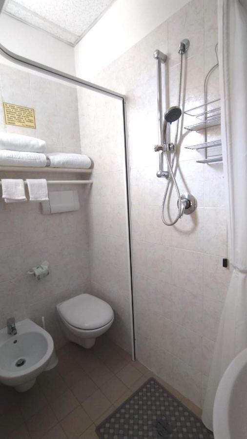 Hotel Astor Silvi Marina Εξωτερικό φωτογραφία